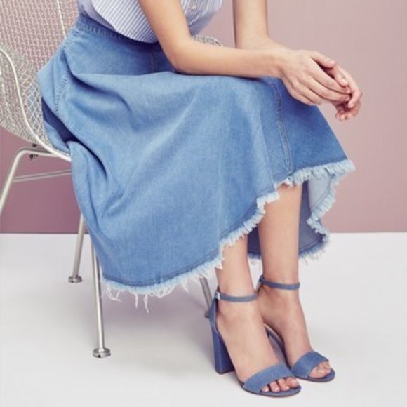 Ivanka Trump 'Klover' Block Heel Ankle Strap Sandal Blue Suede Denim Size 8.5 - Picture 6 of 6